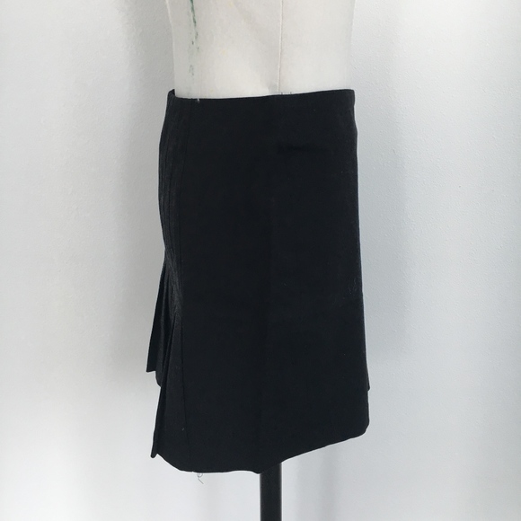 Black Pencil Skirt - Victoria Secret - Picture 3 of 6